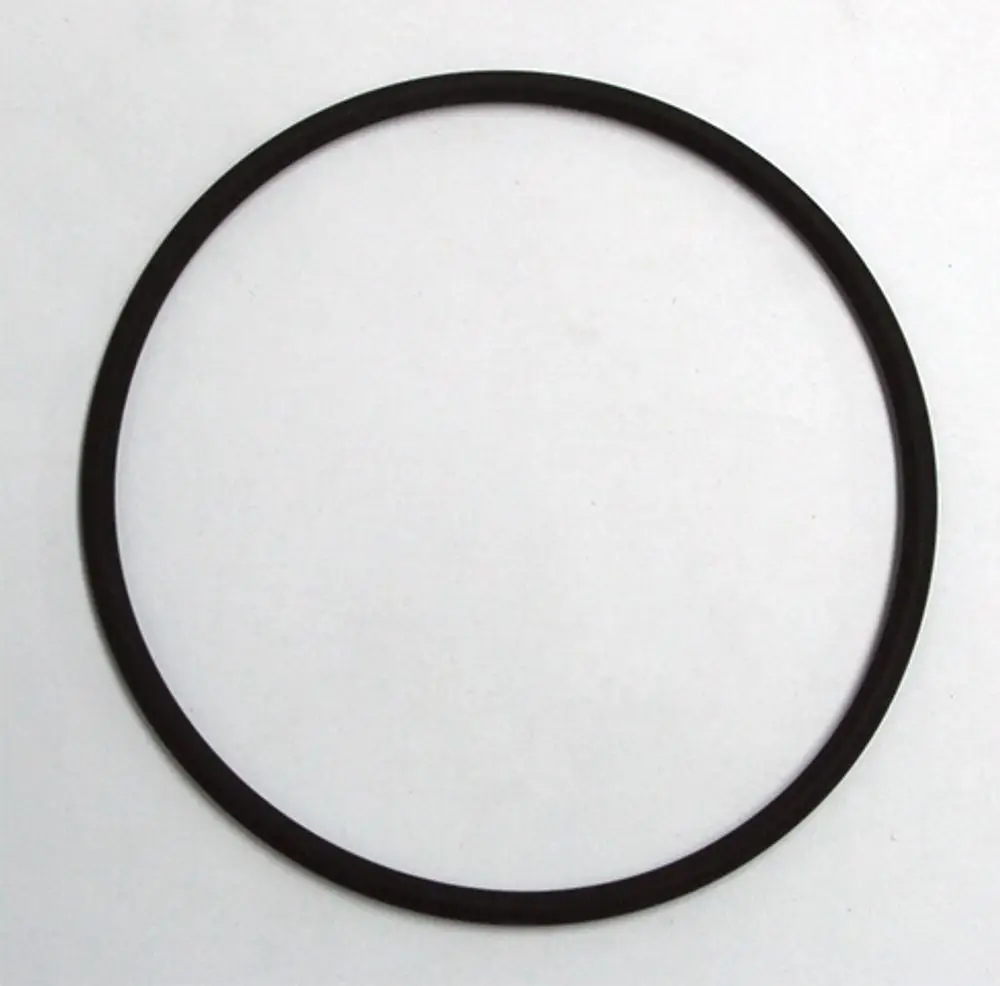 Schwarzer O-Ring von Daikin mit rundem Querschnitt, geeignet für Flanschmontage. Er dient der Abdichtung und sollte in passender Größe verwendet werden.